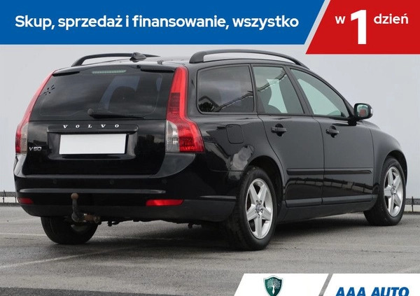 Volvo V50 cena 23700 przebieg: 189764, rok produkcji 2009 z Człuchów małe 211